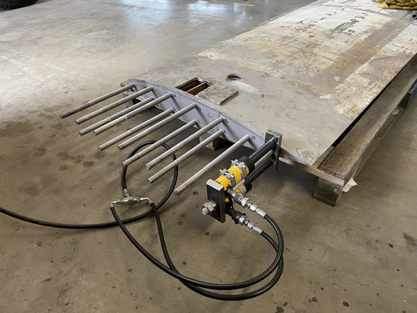 Orüfung von Bolzen für Bleibombe Hubkiel nach Grundberührung