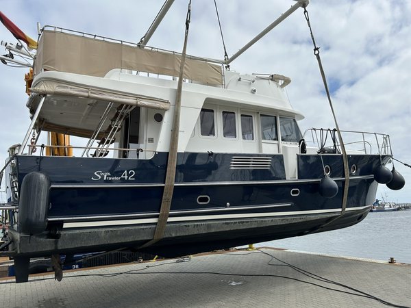 Benneteau Swift Trawler 42